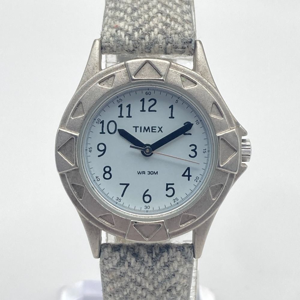 Timex Easy Reader Women's Watch 28mm Silver Tone Herringbone Band WR New Battery